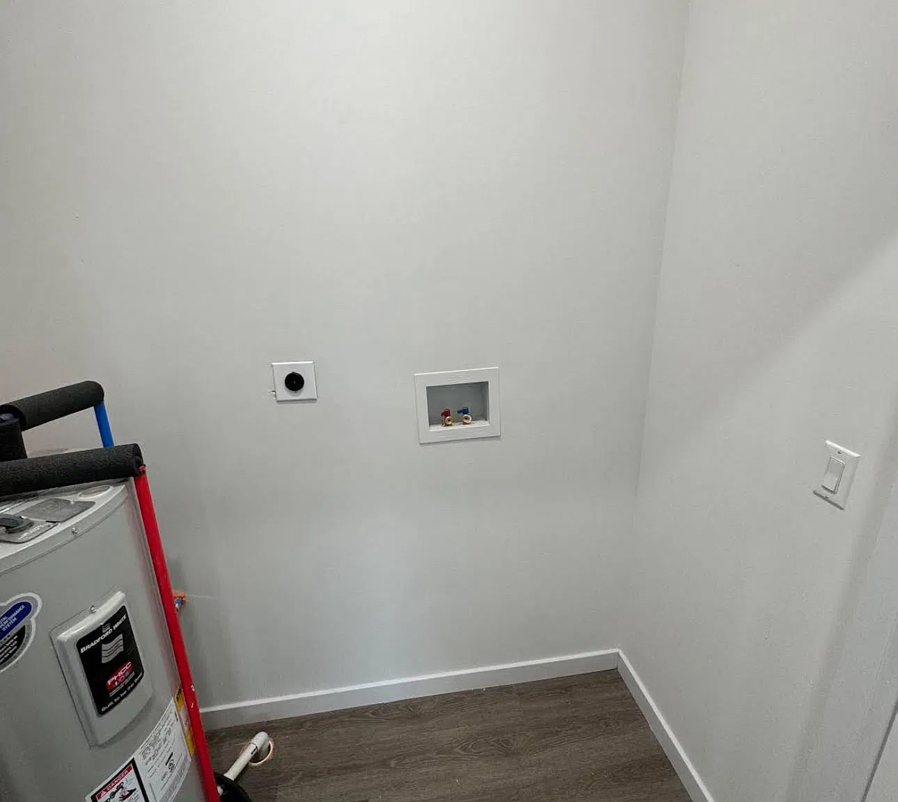 1 bed, $1,718 — Photo 4