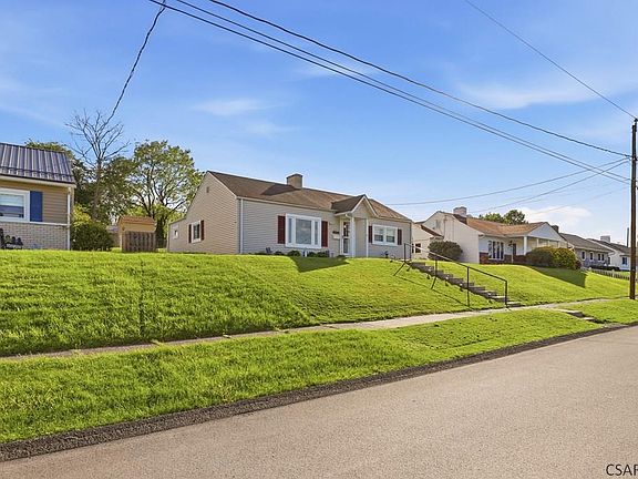 4th image of 233 Hereford Ln