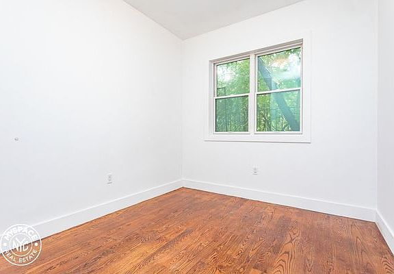 5th image of 1072 Bergen St #9T