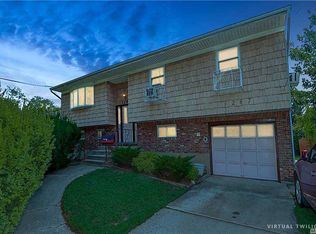 1287 Alken Ave, Seaford, NY 11783