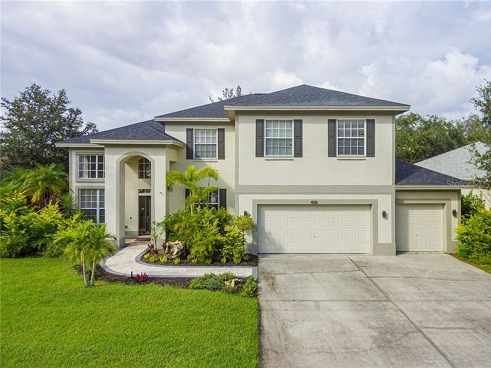 1st image of 414 Pinewood Dr