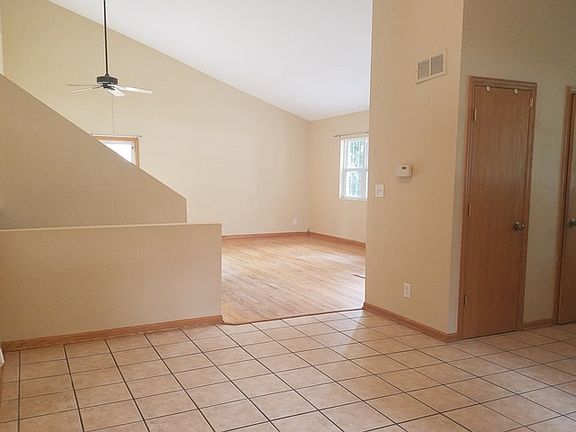 5th image of 614 Spyglass Ct