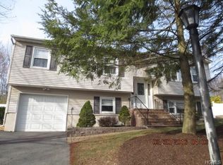 22 Harding Way, Monroe, NY 10950