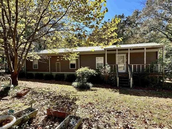 60 Dolphin Rd, Crump, TN 38327