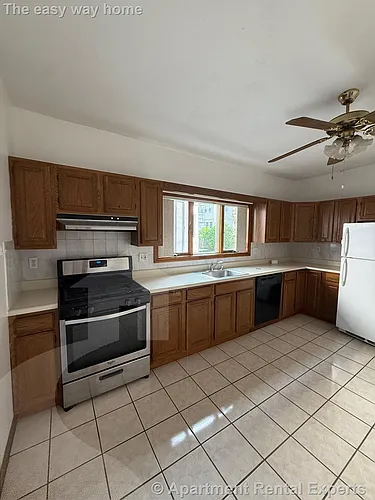 91 Raymond Ave #1 Photo 1