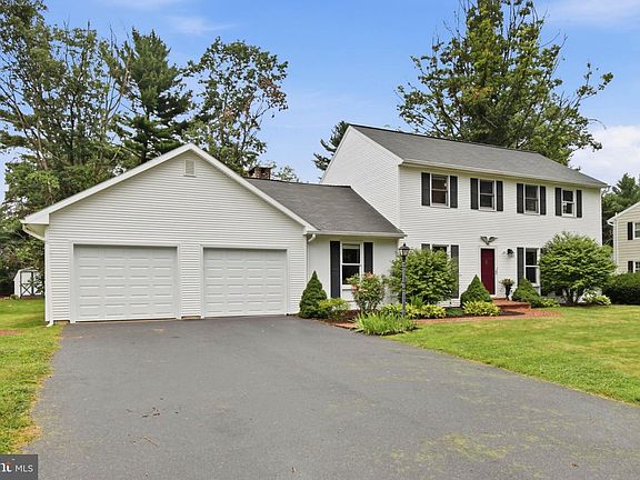 2nd image of 361 Teddy Ave