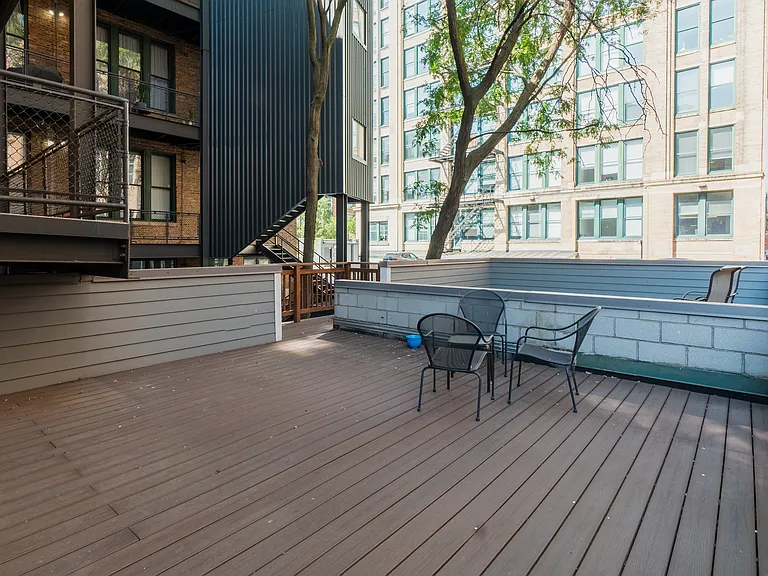 331 S Peoria St #401A — Photo 14