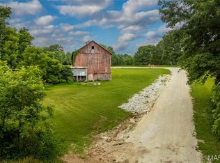 560 Cook Farm Dr, Foristell, MO 63348