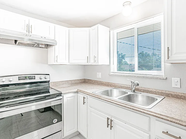 7002 Quay St — Photo 7