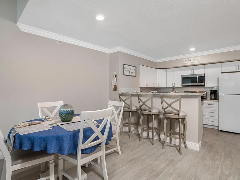 8635 River Homes Ln #305 — Photo 19
