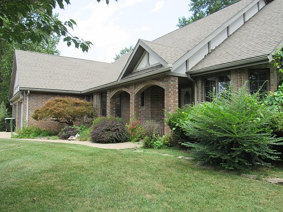 3rd image of 432 N Allen Avenue