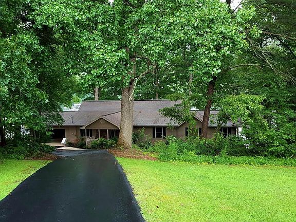 3rd image of 1208 Dogwood Trl