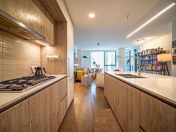 5th image of 211 N Harbor Dr #1303