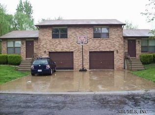 533 Briarwood Dr #B, Troy, IL