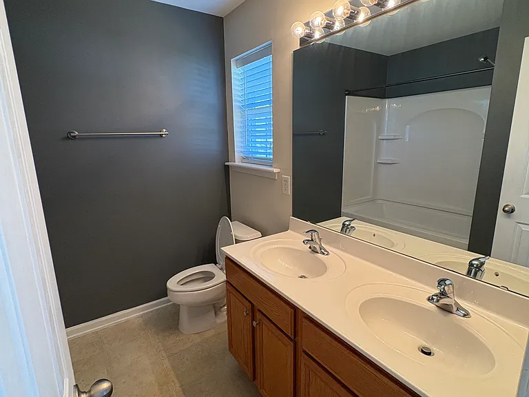 8005 River Gold Ln — Photo 11