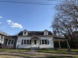 607 C St, North Wilkesboro, NC 28659