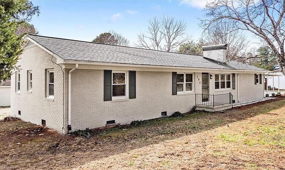 1st image of 240 Donna Rd