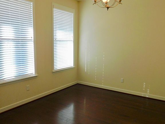 4th image of 1004 Marble Walke Way