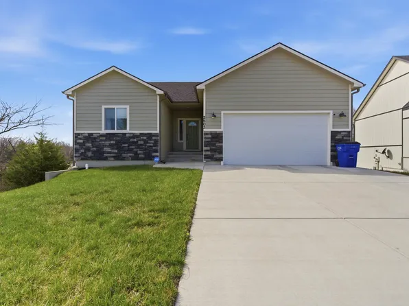 2503 Sandpiper Ct, Junction City, KS 66441