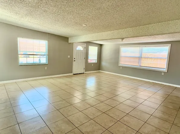 (undisclosed Address), Saint Petersburg, FL 33702