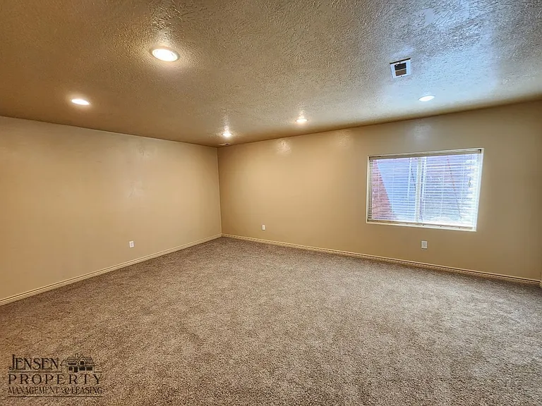 1000 E Bluff View Dr #94 — Photo 11