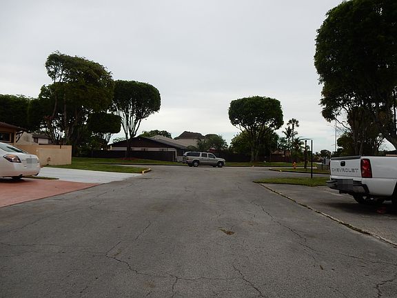 4th image of 5500 NW 194 Circle Ter