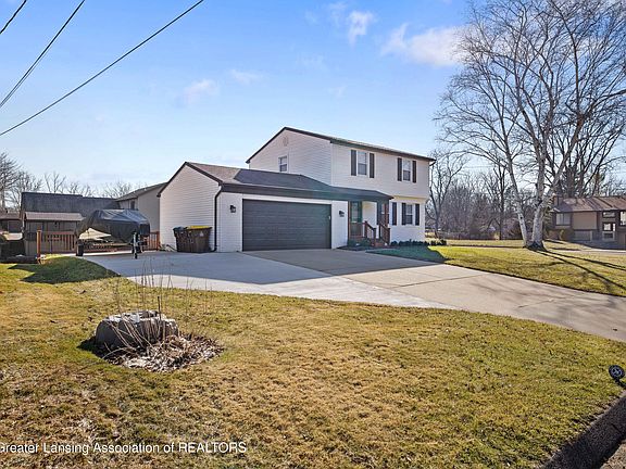 2nd image of 10088 Lafayette Ln