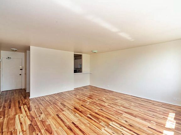 2nd image of 1460 Sandburg St #703
