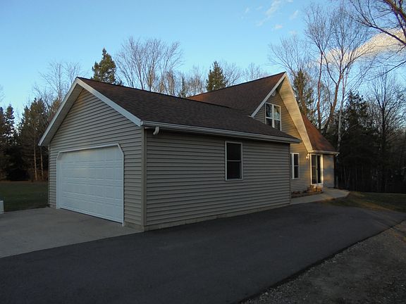 South Side, Garage Door
