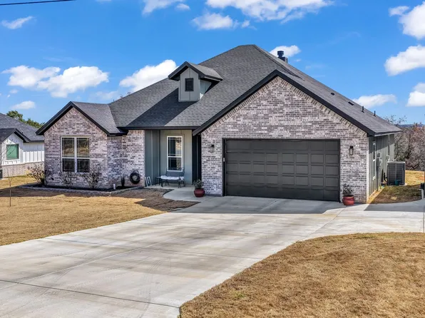 1013 Mojave Trl, Granbury, TX 76048