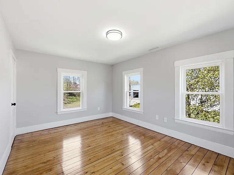 23 Clinton Ave #2 — Photo 5