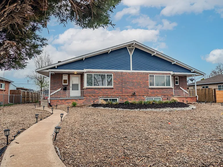 3243 N Kearney St #A — Photo 26