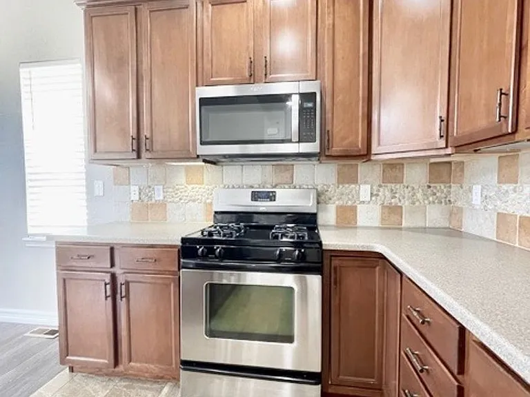 7778 Buckeye Tree Ln — Photo 16