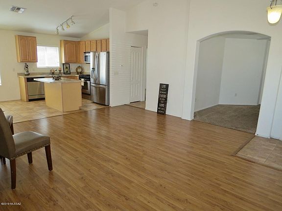 2nd image of 7761 S Cobble Hill Ct
