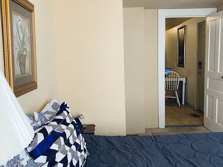 1701 Brownsville Rd #4 — Photo 11