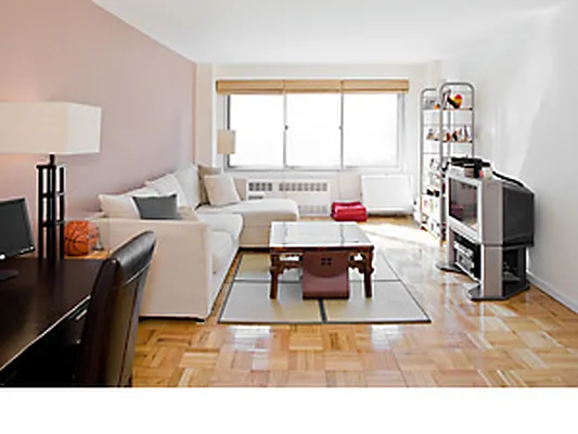Rented by Corcoran | media 6