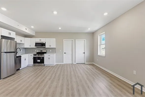 2 bed, 937 sqft, $1,785 — Photo 4