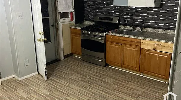 2 bed, 1050 sqft, $1,750 — Photo 4