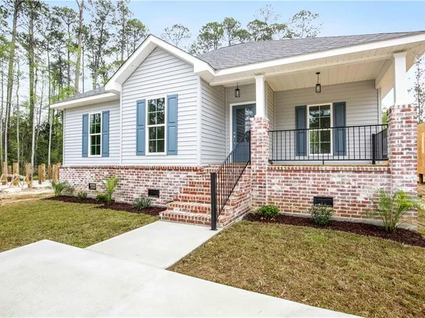 60414 Aqua Dr, Lacombe, LA 70445
