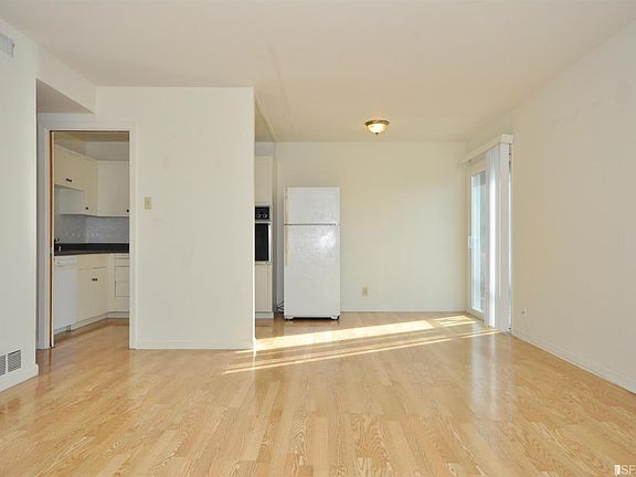 5th image of 1649 12th Ave APT 5