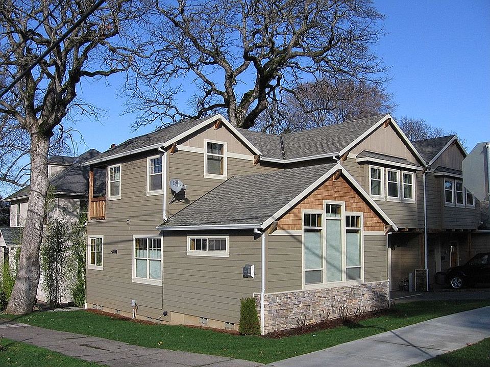 corner of 7th and Prospect