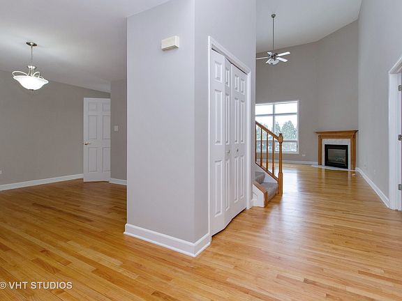 3rd image of 8731 Black Oak Ave