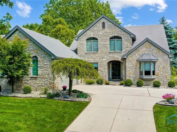 3225 Stone Wall Rd, Maumee, OH 43537