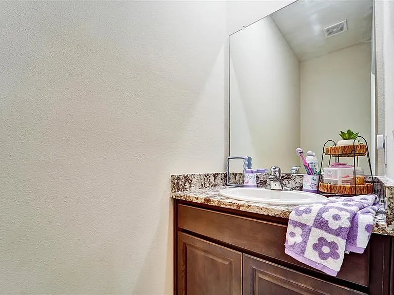 7330 Rome Ln — Photo 33