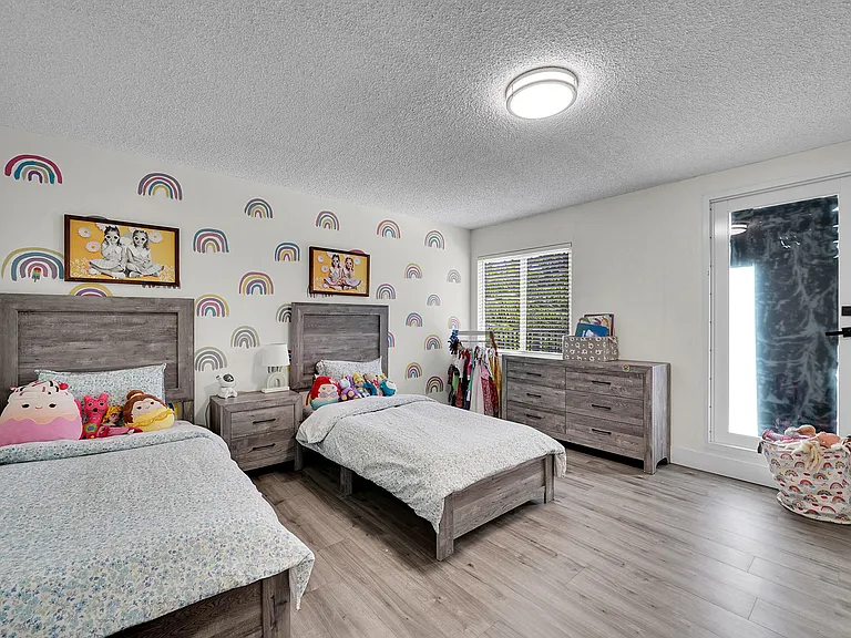 10108 SW 53rd Ct — Photo 28