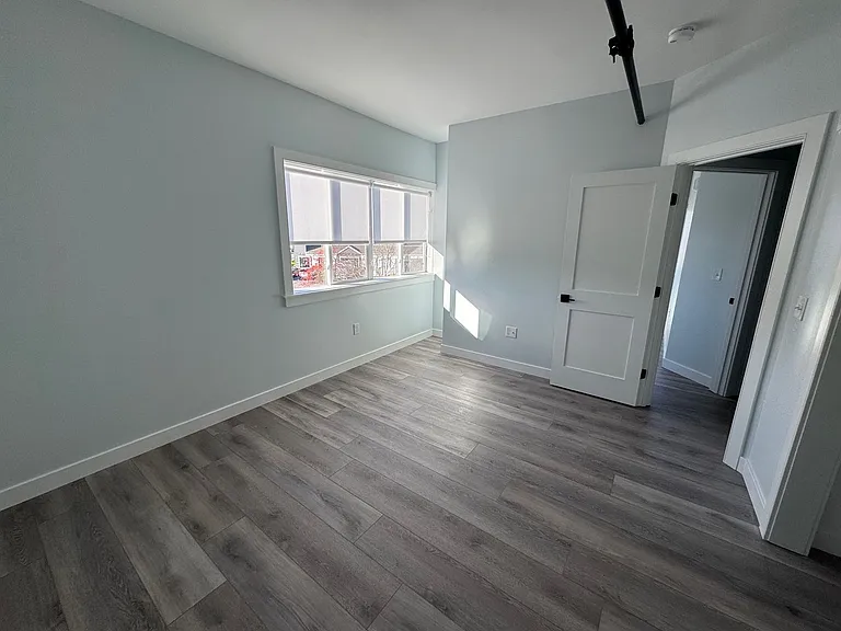 310 BARNSTABLE ROAD RESIDENCES LLC — Photo 28