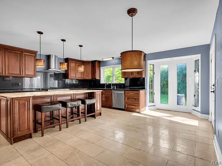 4158 Cherrywood Dr — Photo 15