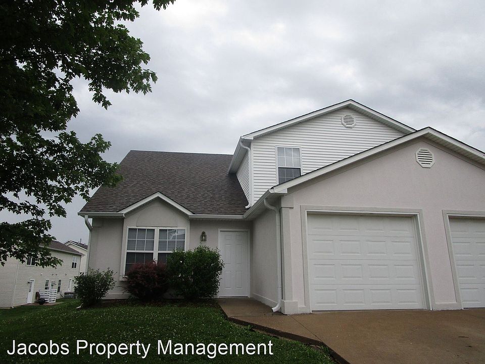 1st image of 3504 La Mesa Dr