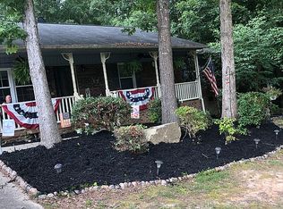 149 Shadowbrook Rd, Mount Holly, NC 28120