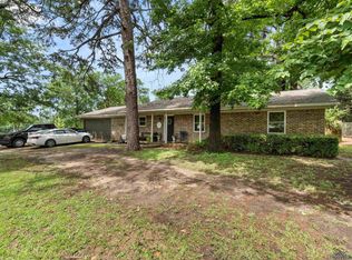 505 Wildrose St, Lone Star, TX 75668